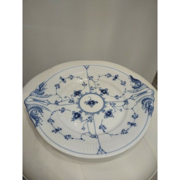 Royal Copenhagen Plate Fluted Rare Cake Serving Plate 1/319 White Blue Tray HTF - Picture 2 of 8